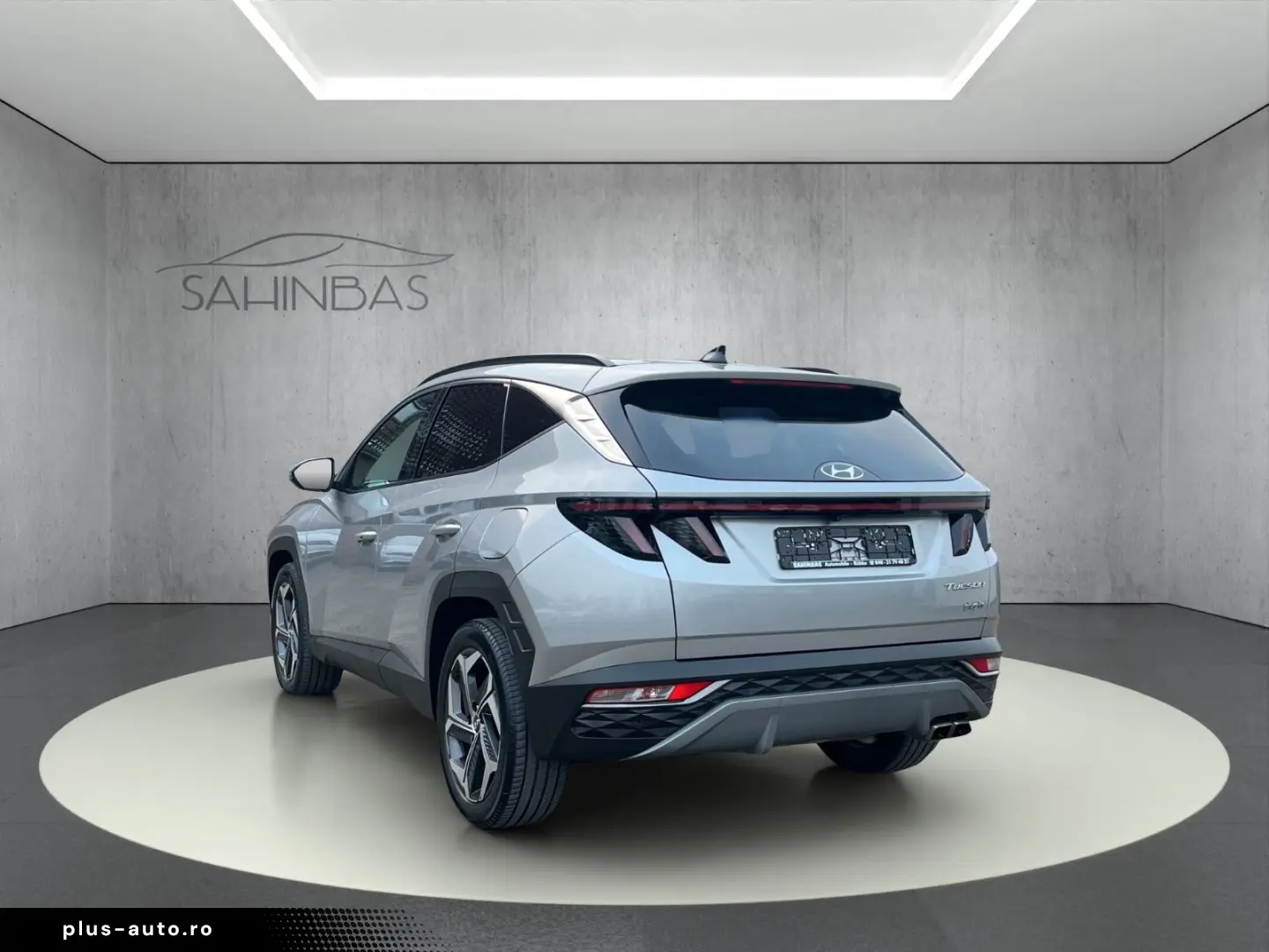 HYUNDAI Tucson Trend Plug-In Hybrid 4WD LED  aus 1.Hand