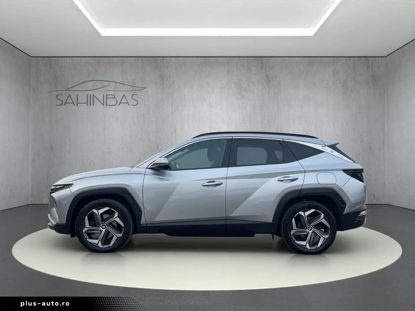 HYUNDAI Tucson Trend Plug-In Hybrid 4WD LED  aus 1.Hand