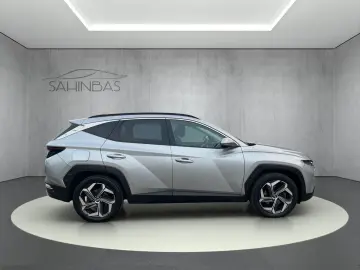 HYUNDAI Tucson Trend Plug-In Hybrid 4WD LED  aus 1.Hand