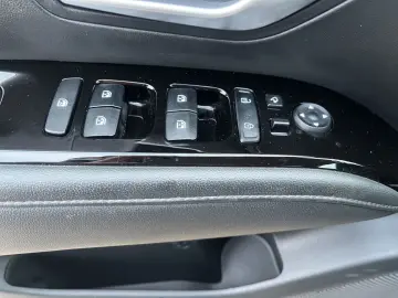 HYUNDAI Tucson Trend Plug-In Hybrid 4WD LED  aus 1.Hand