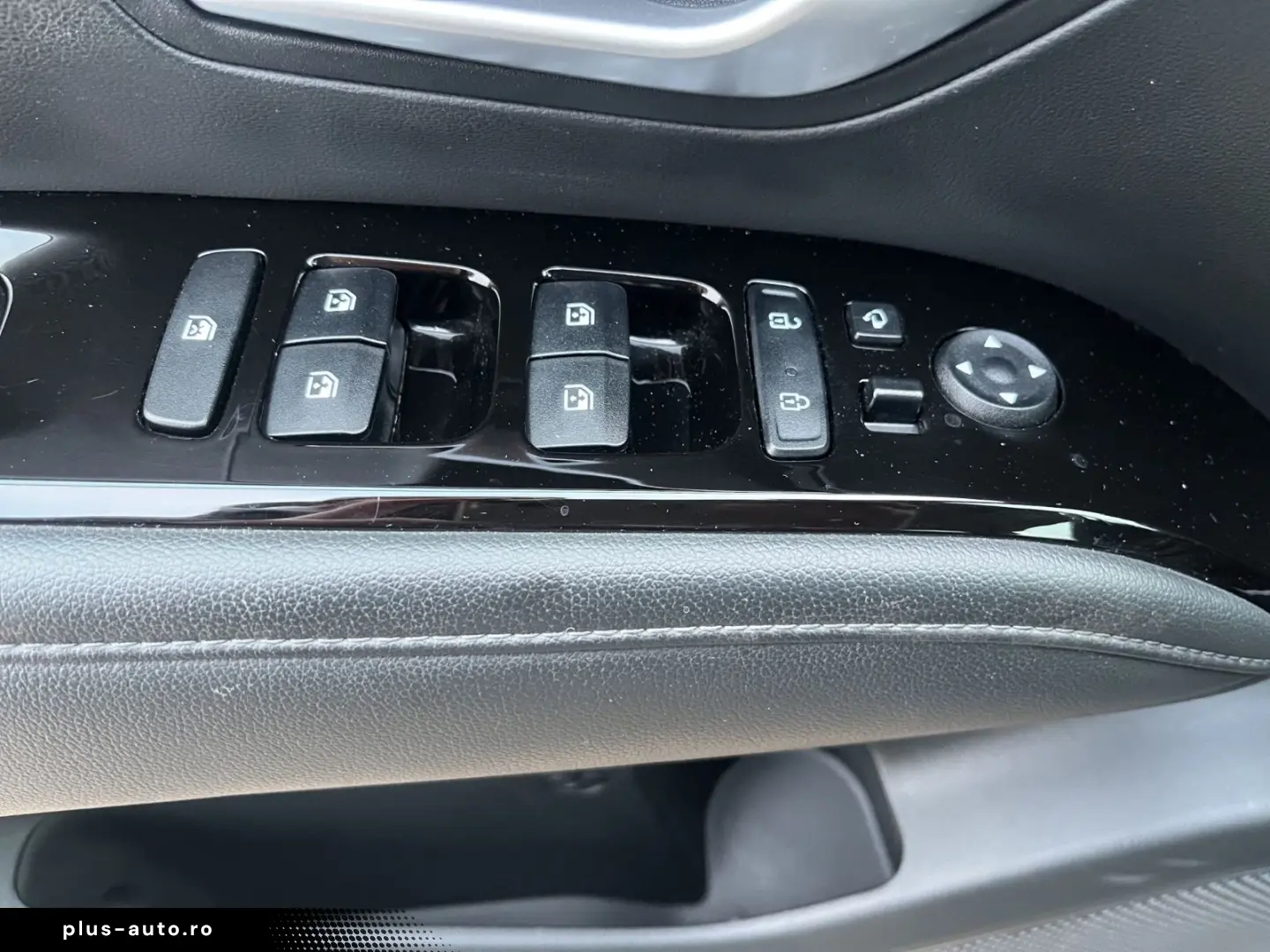 HYUNDAI Tucson Trend Plug-In Hybrid 4WD LED  aus 1.Hand