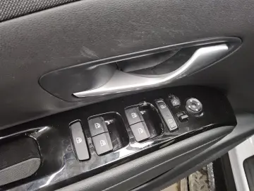 HYUNDAI Tucson 1.6 T-GDI Trend Navi LED KRELL RFK