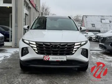 HYUNDAI Tucson Plug-In Hybrid 4WD Pano Navi Kamera LED A