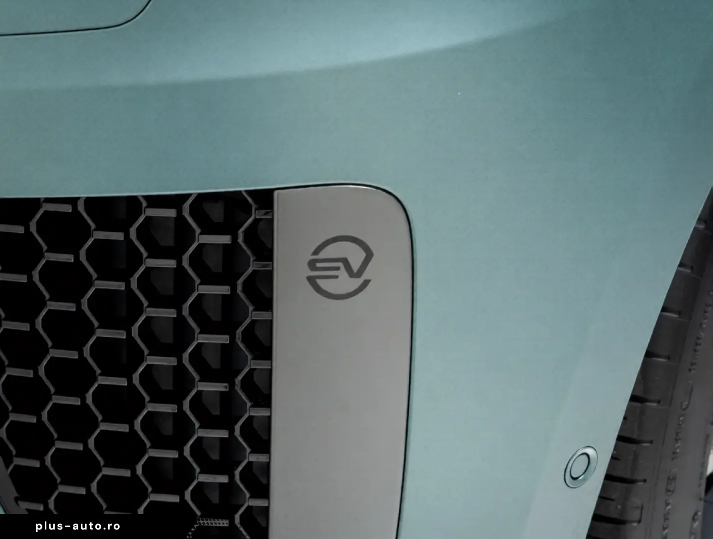 Land Rover Range Rover Sport P635 SV Celestial Gaea AWD