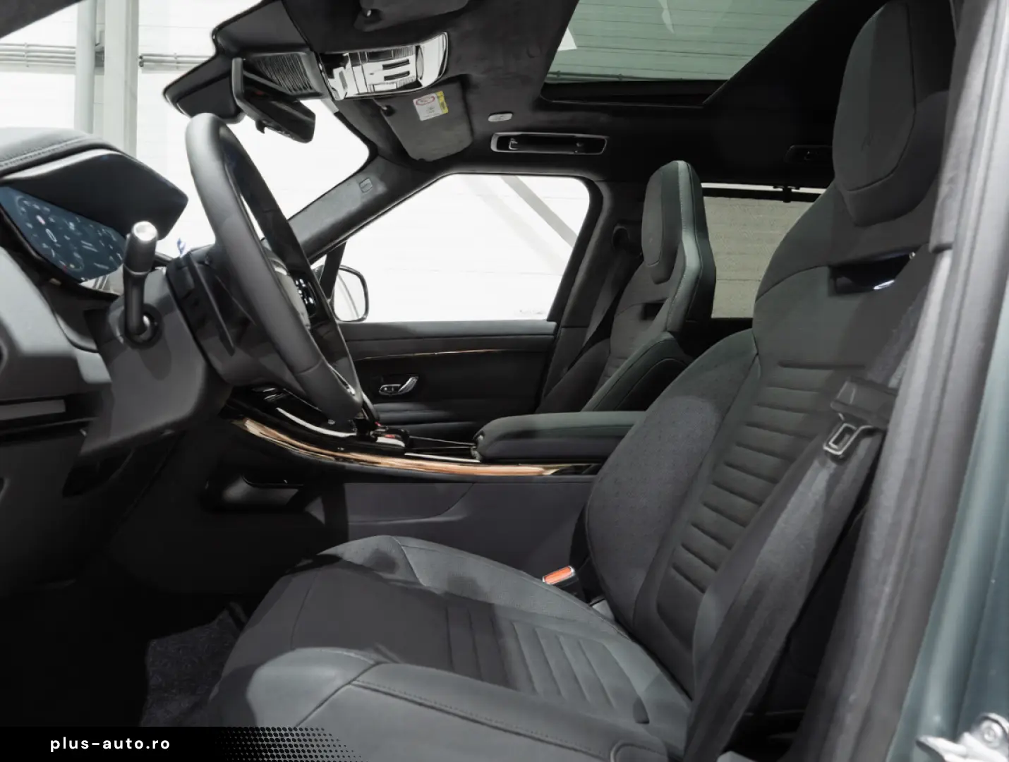 Land Rover Range Rover Sport P635 SV Celestial Gaea AWD