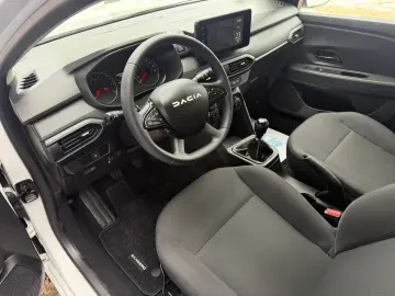 Dacia Sandero 2025 1.0 66CP EURO6 26.000KM!