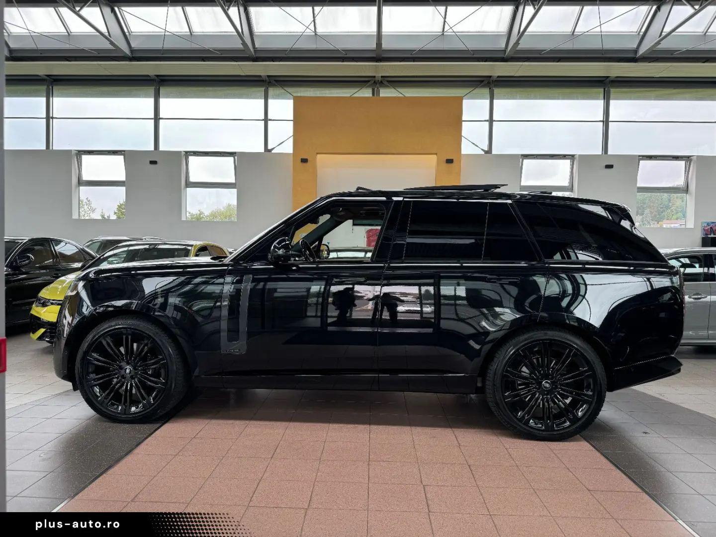 LAND ROVER Range Rover Autobiography Fond Monitor 360  HUD