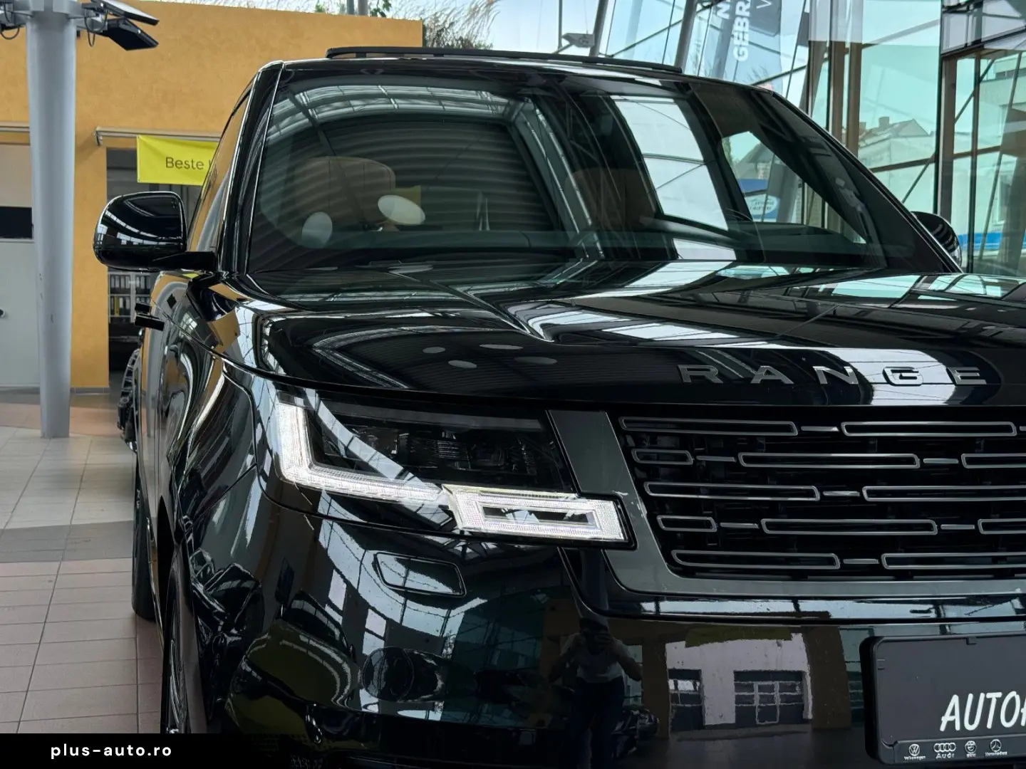 LAND ROVER Range Rover Autobiography Fond Monitor 360  HUD