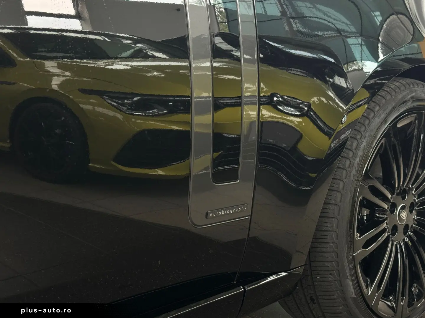 LAND ROVER Range Rover Autobiography Fond Monitor 360  HUD