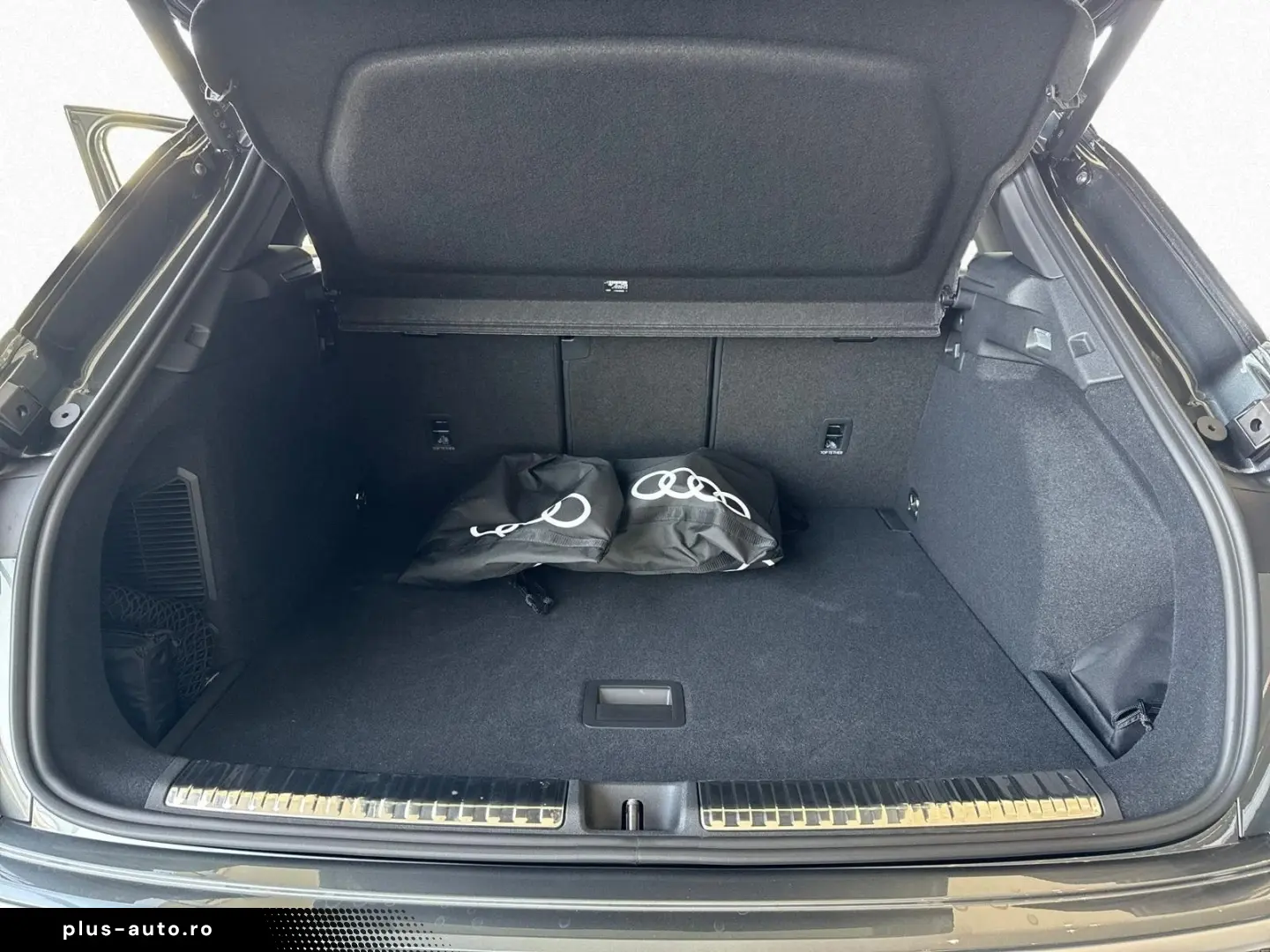 Audi Q3 e-Hybrid S-Line