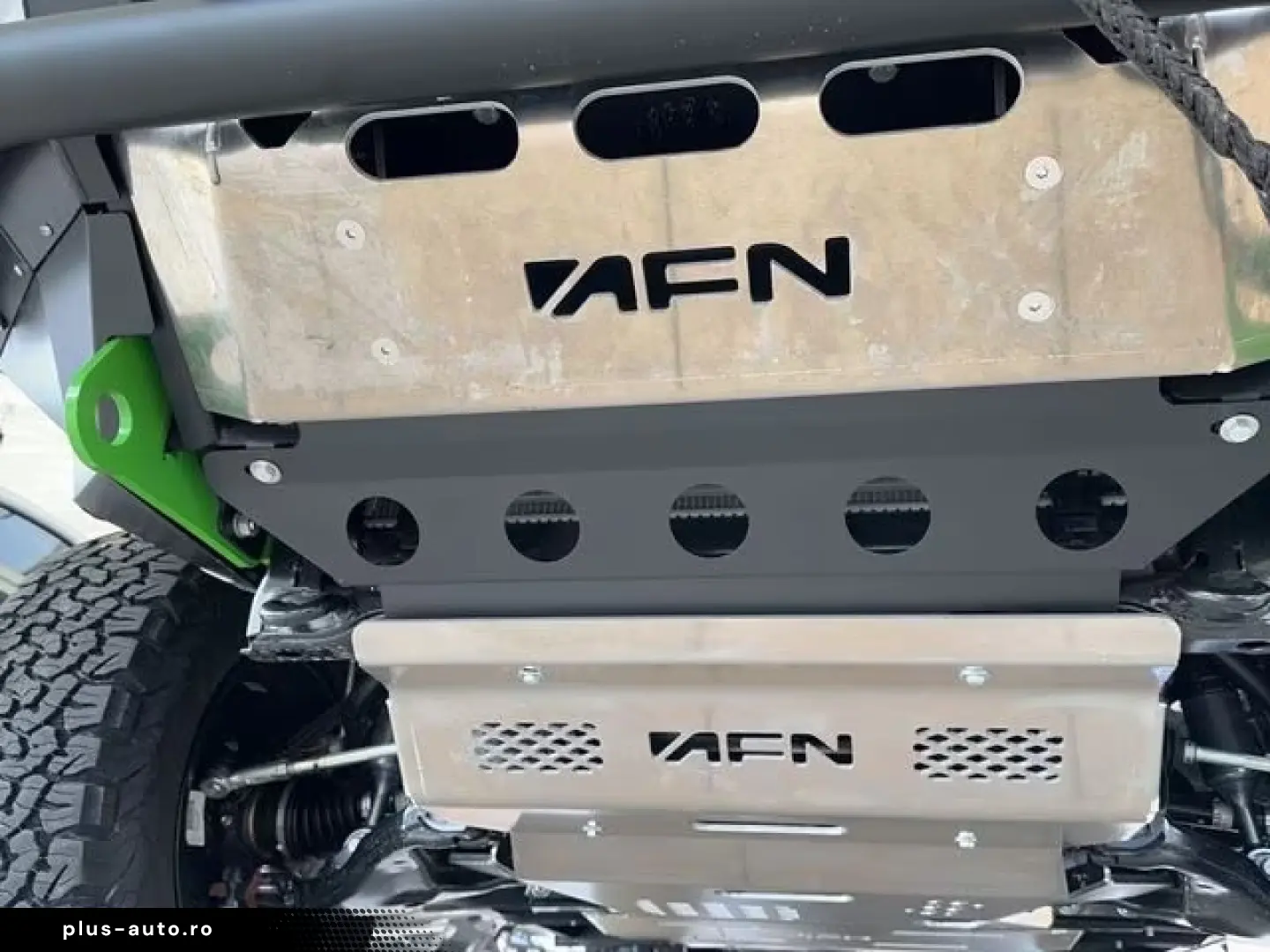 Toyota Hilux 4x4 2 8 l DC AT Invincible TD