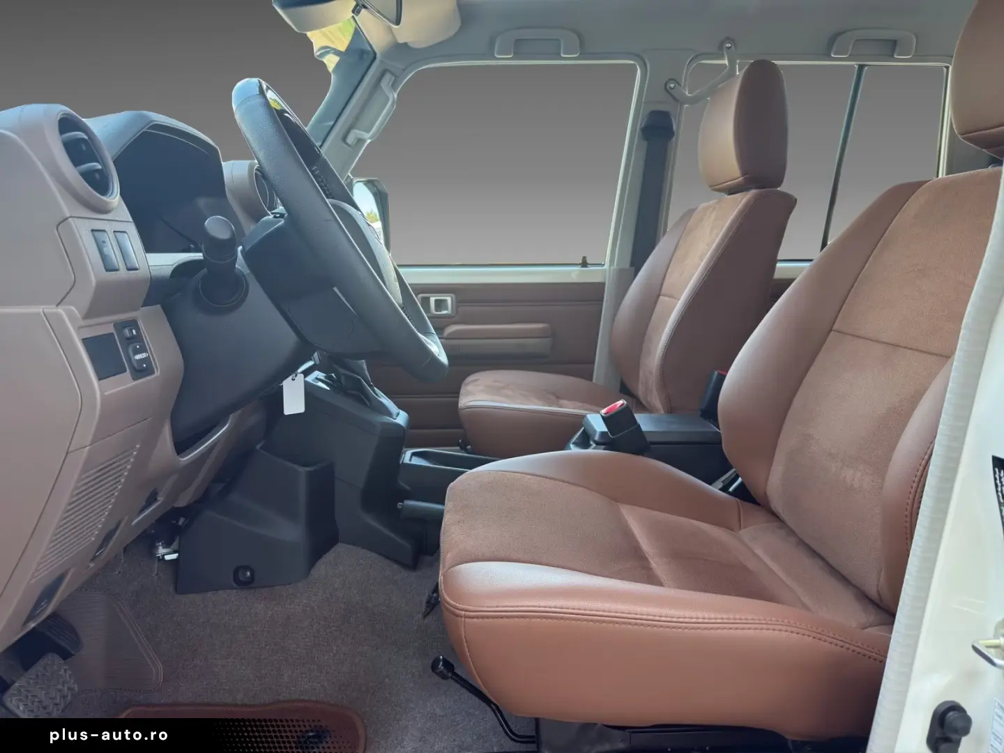 Toyota Land Cruiser GRJ76 AT Luxury   LED  Safety Sense