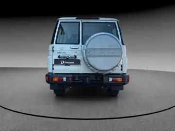 Toyota Land Cruiser GRJ76 AT Luxury   LED  Safety Sense