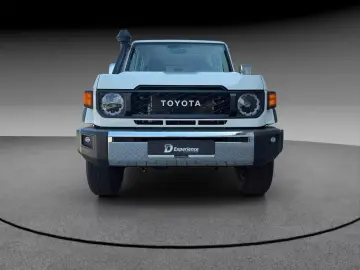 Toyota Land Cruiser GRJ76 AT Luxury   LED  Safety Sense
