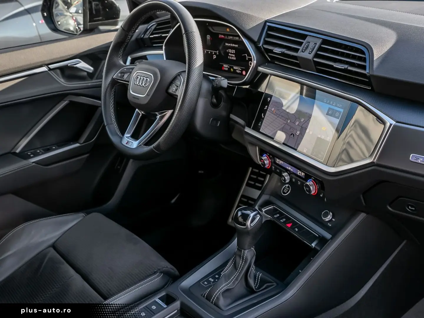 AUDI Q3 40 TFSI quattro S line