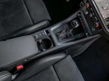 AUDI Q3 40 TFSI quattro S line