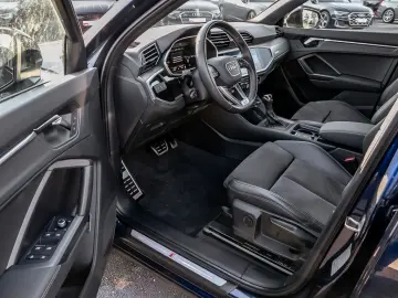 AUDI Q3 40 TFSI quattro S line