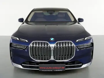 BMW 740 d xDrive Design Pure Excellence Innovation