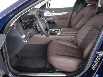 BMW 740 d xDrive Design Pure Excellence Innovation