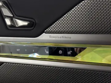 BMW 740 d xDrive Design Pure Excellence Innovation