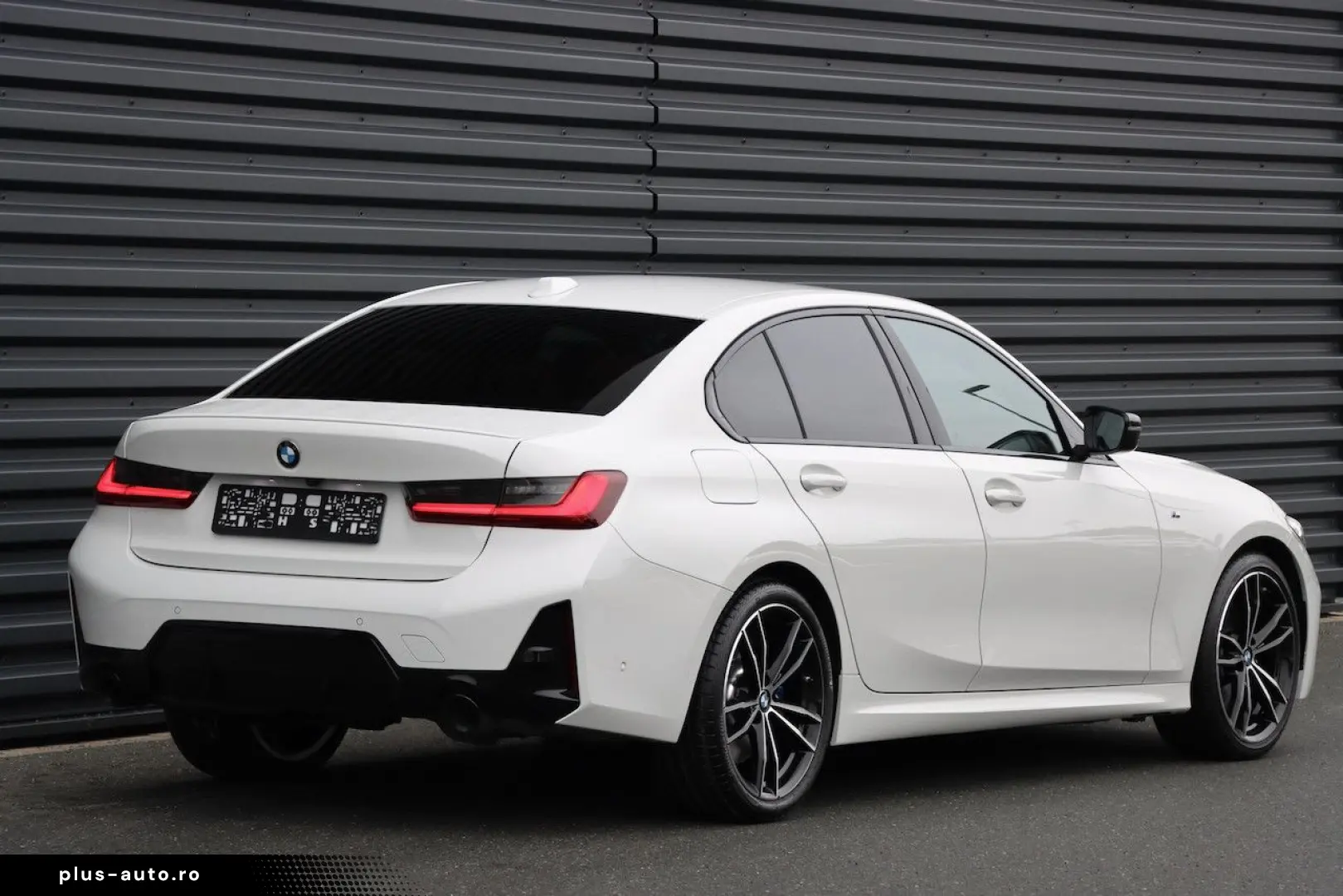 BMW 320d xDrive M-SPORT UVP82t€ M-SITZE H&K 19Z