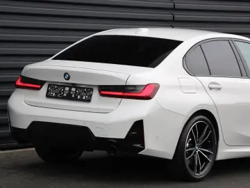 BMW 320d xDrive M-SPORT UVP82t€ M-SITZE H&K 19Z