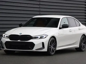 BMW 320d xDrive M-SPORT UVP82t€ M-SITZE H&K 19Z