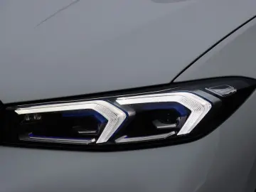 BMW 320d xDrive M-SPORT UVP82t€ M-SITZE H&K 19Z