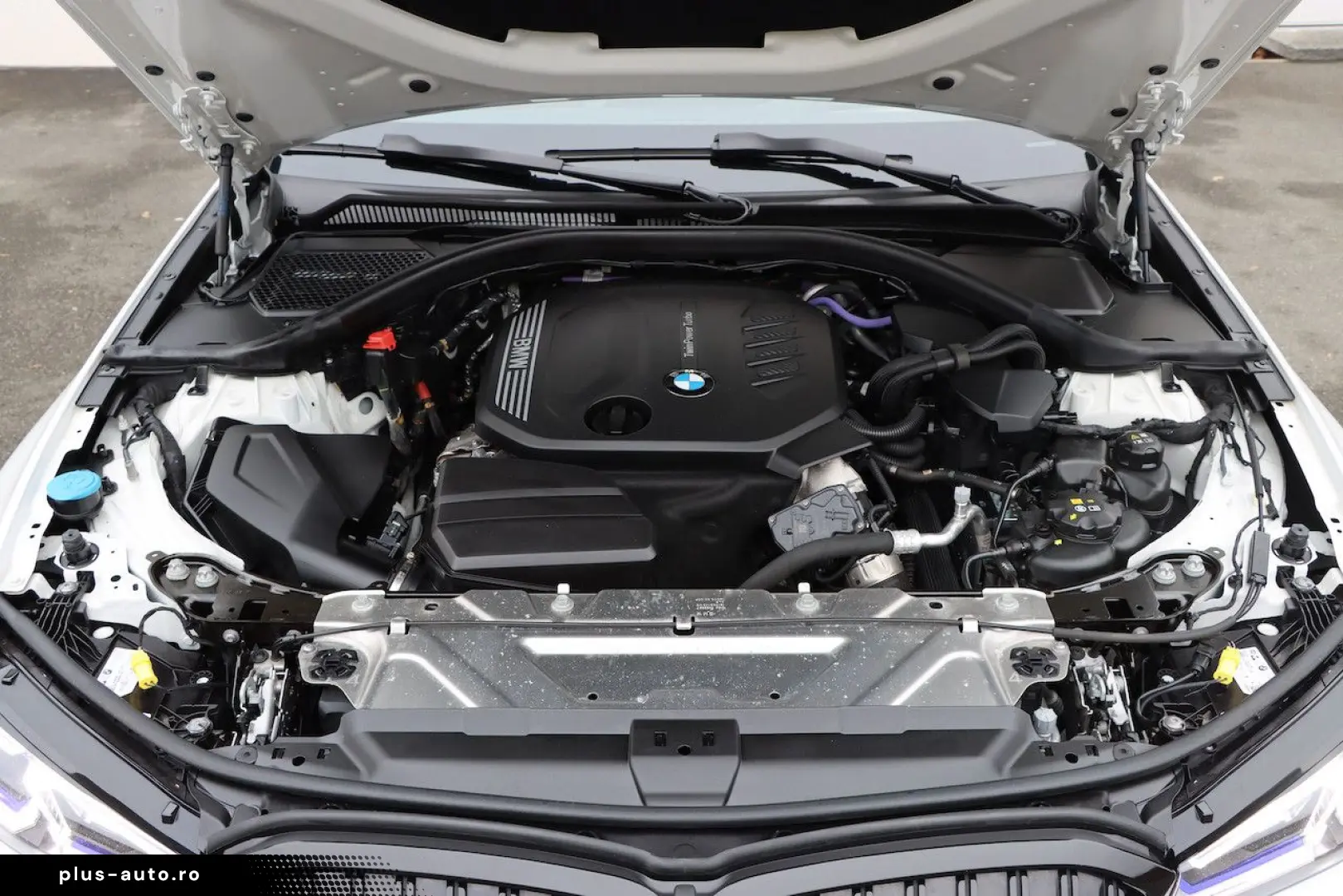 BMW 320d xDrive M-SPORT UVP82t€ M-SITZE H&K 19Z