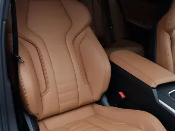 BMW 320d xDrive M-SPORT UVP82t€ M-SITZE H&K 19Z