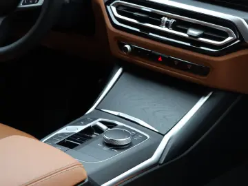 BMW 320d xDrive M-SPORT UVP82t€ M-SITZE H&K 19Z