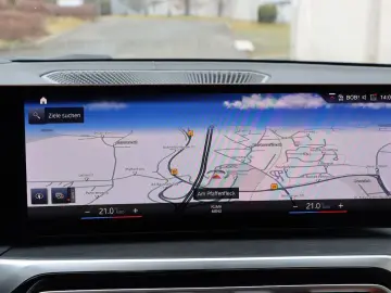 BMW 320d xDrive M-SPORT UVP82t€ M-SITZE H&K 19Z