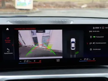 BMW 320d xDrive M-SPORT UVP82t€ M-SITZE H&K 19Z