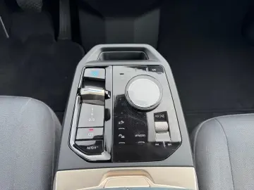 BMW iX xDrive
