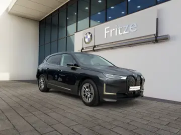 BMW iX xDrive