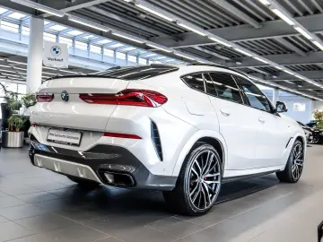 BMW X6 xDrive30d M Sport HUD PANO ACC RFK NAVI LED D