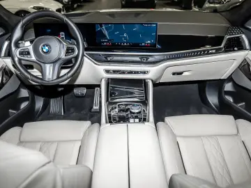 BMW X6 xDrive30d M Sport HUD PANO ACC RFK NAVI LED D