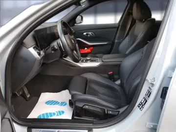 BMW 320 d xDrive M Sport Komfortzugang Sthzg ACC LHZ