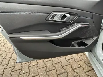 BMW 320 d xDrive M Sport Standheizung AHK