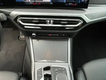 BMW 320 d xDrive M Sport Standheizung AHK