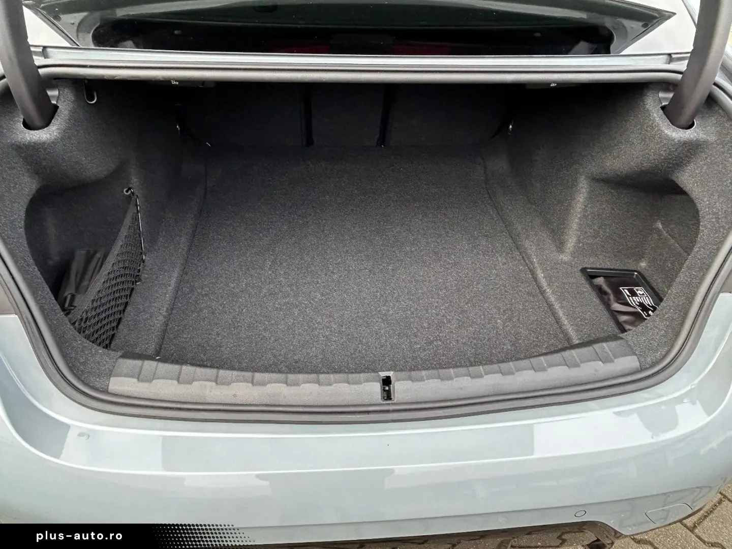 BMW 320 d xDrive M Sport Standheizung AHK