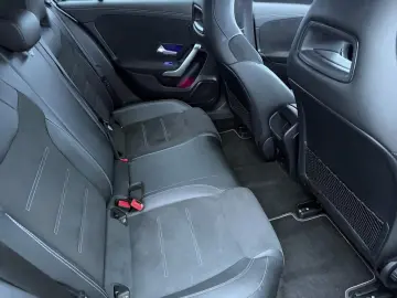 MERCEDES-BENZ A 180 d AMG  Night  MULTIB.  Ambienteb&hellip;