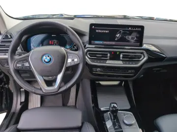 BMW X3 xDrive30e   DAB HIFI LASERLICHT HEAD-UP