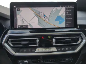 BMW X3 xDrive30e   DAB HIFI LASERLICHT HEAD-UP