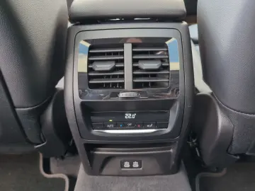 BMW X3 xDrive30e   DAB HIFI LASERLICHT HEAD-UP