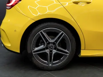 MERCEDES-BENZ A 180 AMG