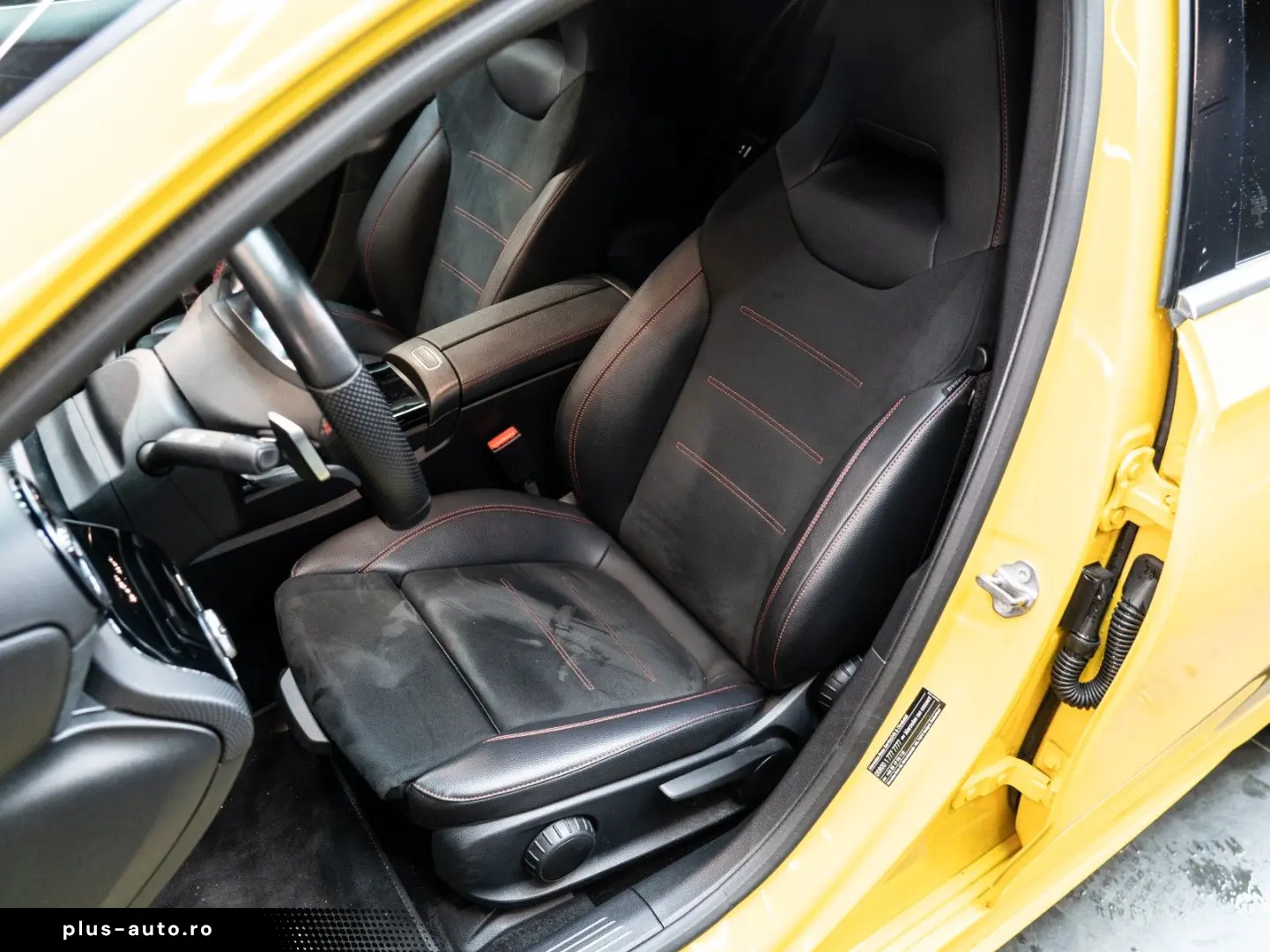 MERCEDES-BENZ A 180 AMG