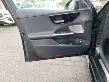 MERCEDES-BENZ C 200 d AMG Advanced Burmester Ambiental Licht