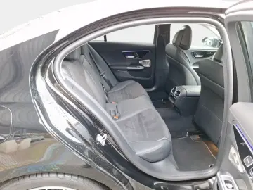 MERCEDES-BENZ C 200 d AMG Advanced Burmester Ambiental Licht