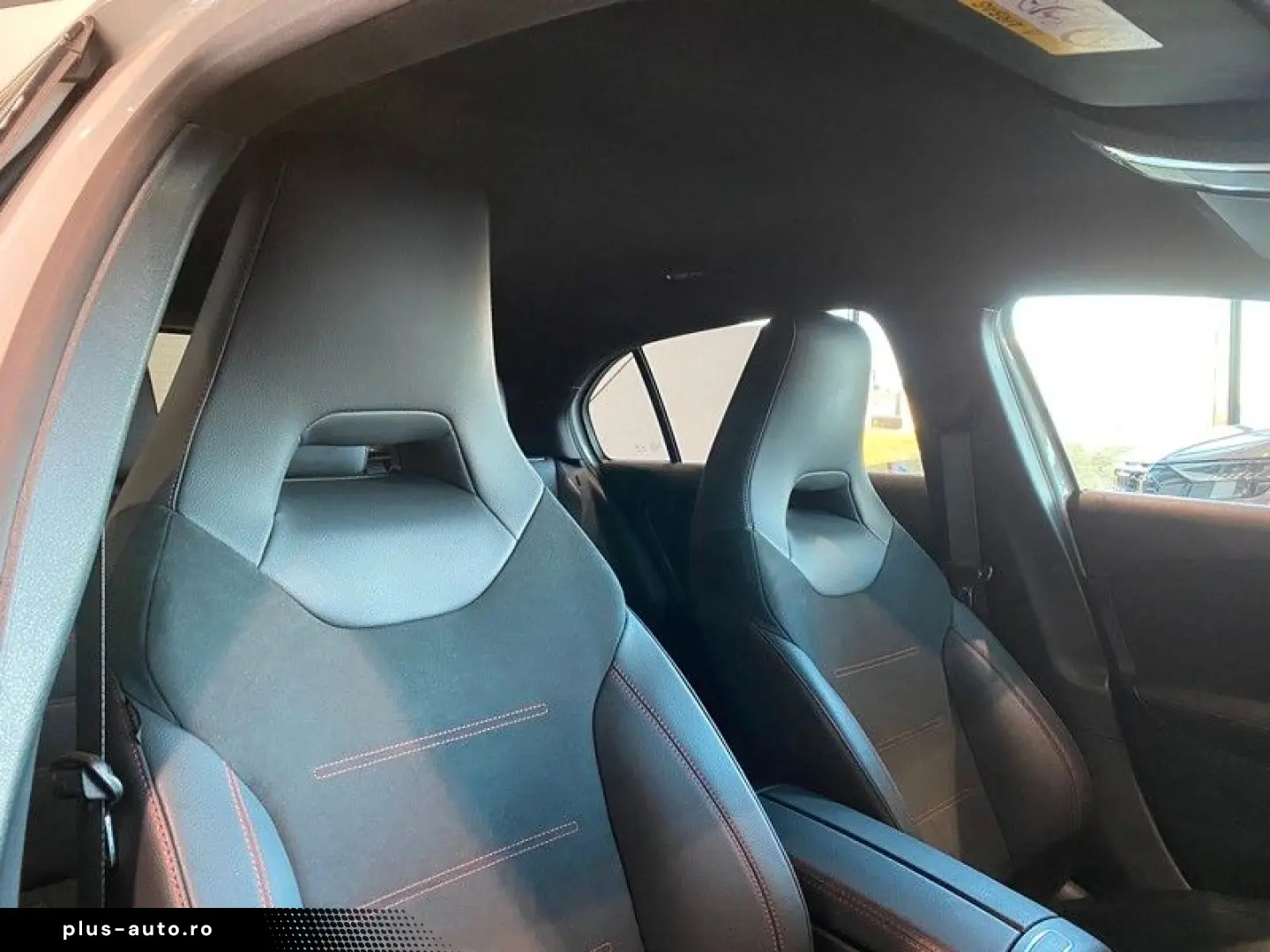 MERCEDES-BENZ A 200 AMG-Line NightP MBUX Multibeam Sthz HUD